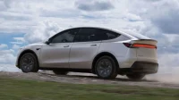 Tesla Luncurkan Model Y L Konfigurasi Enam Penumpang untuk Pasar AS