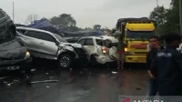 Tragedi Tabrakan Beruntun di Akses Suramadu: Dua Korban Tewas