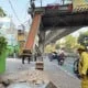 Truk Crane Tabrak JPO Tendean, Jalan Mampang ke Arah Pasar Santa Ditutup