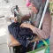 Tukang Jahit Keliling di Jakarta Selatan, Bertahan di Tengah Gempuran Fast Fashion