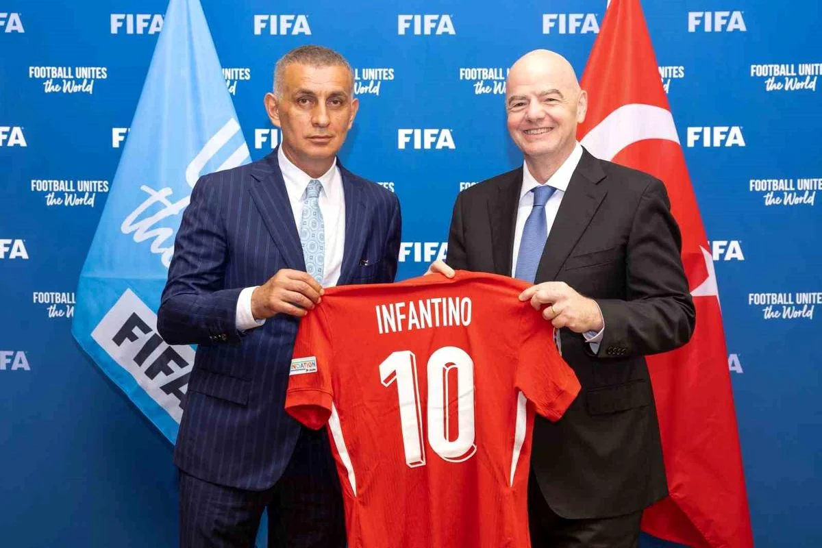 Ultimatum Infantino: Setuju Rp648 Miliar atau Dana FIFA Dipangkas