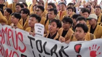 Unesa Nonaktifkan 6 Mahasiswa Terkait Dugaan Pelecehan Seksual Unesa Nonaktifkan 6 Mahasiswa Terkait Dugaan Pelecehan Seksual