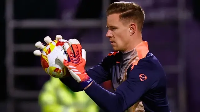 Ajax Datangkan Marc-Andre Ter Stegen, Maarten Paes Hadapi Persaingan Sengit