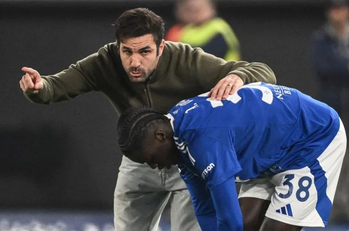Fabregas Butuh Penyerang, Como Bidik Striker Inggris yang Tenggelam di Chelsea