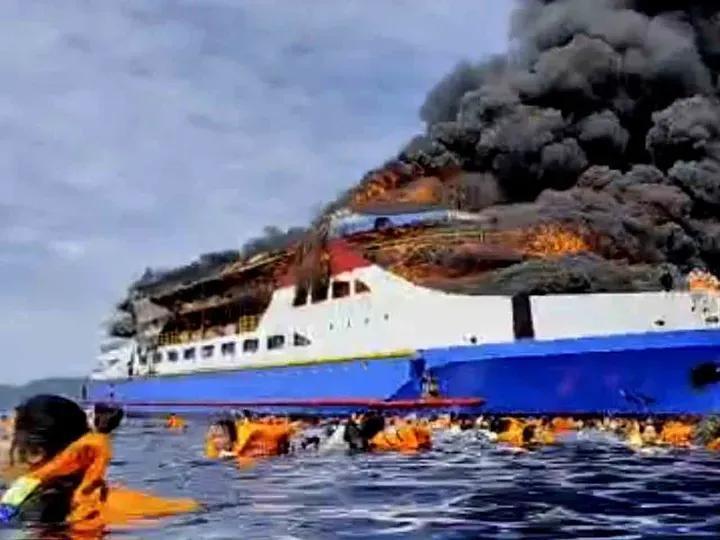 Kapal KMP Putri Yasmin Terbakar, Satu Penumpang Selamat karena Salah Naik Kapal