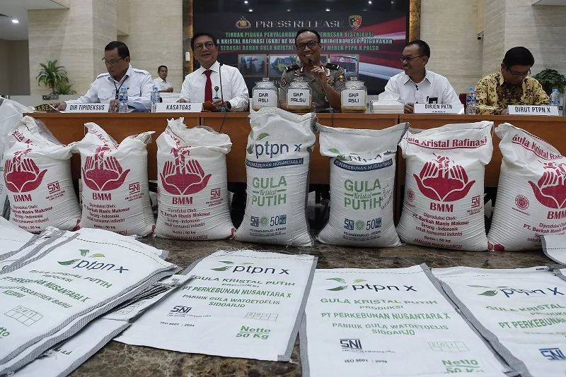 Kebijakan Pemerintah Terhadap Industri Gula Rafinasi: Hanya 1 dari 11 Pabrik yang Patuh