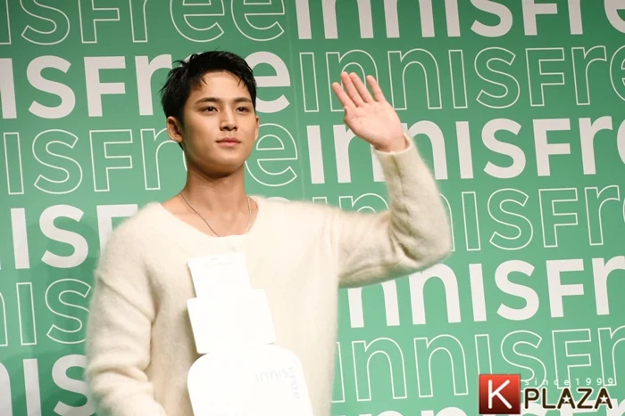 Mingyu SEVENTEEN Hadir di Plaza Senayan, Ribuan CARAT Antre Sejak Subuh