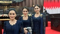 Nafa Urbach Curi Perhatian di Gedung Rakyat dengan Kebaya Kutubaru