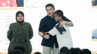 Seskab Teddy Disambut Puisi dari Jalanan Menuju Harapan