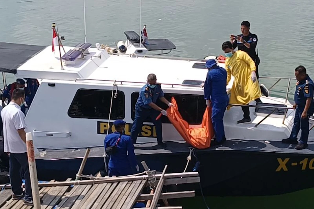 Tragedi KMP Mutiara Sentosa 2: 4 Orang Meninggal dalam Kebakaran Kapal